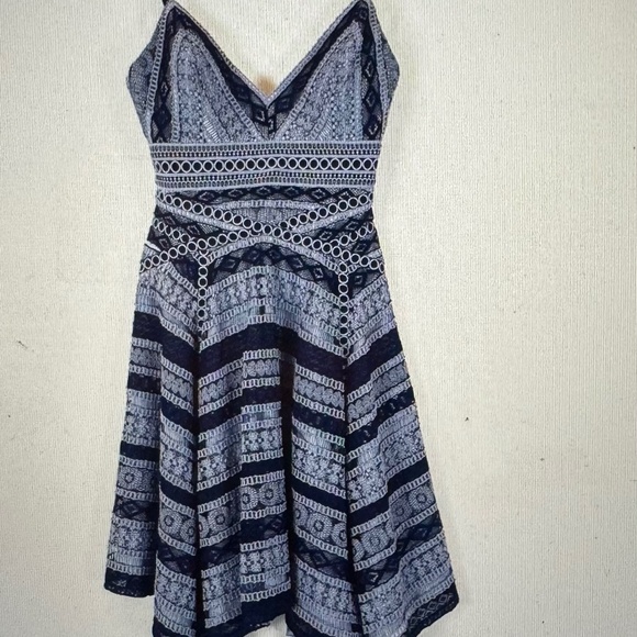 Ever New Women's Linear Fit and Flare Lace Eyelet Mini Dress Size 2 Navy - Picture 10 of 11